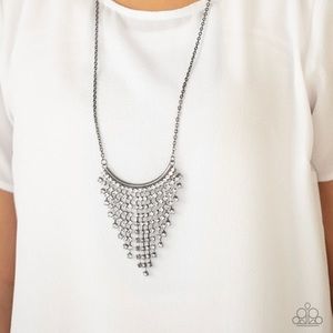 Glittery Gunmetal Necklace Earrings NWT